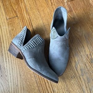 Vince Camuto Pevista Bootie